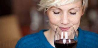 Alcoolul, un elixir al sănătăţii sau o invitaţie la boală?