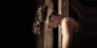 Mai rea decât moartea: depresia. Mai rău decât depresia: cel care o judecă