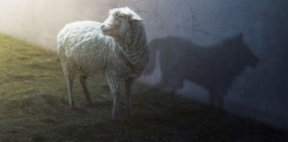 Motivul contrafacerii în scenariul apocaliptic Motivul contrafacerii în scenariul apocaliptic