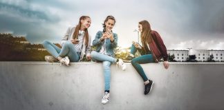 Prietenii și reţelele sociale prietenie si anxietate pe social media
