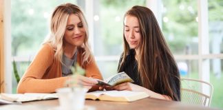 Adolescenţii și religia Adolescenţii și religia