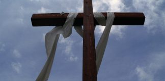 „Viaţa pe care o trăiesc acum” | Crucea, ușa spre o viaţă nouă „Viaţa pe care o trăiesc acum” | Crucea, ușa spre o viață nouă