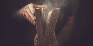 Viitorul și profeţiile Viitorul și profeţiile