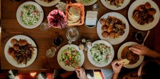 O cină m-a inspirat să cred în Dumnezeu și să ţin Sabatul sabatul